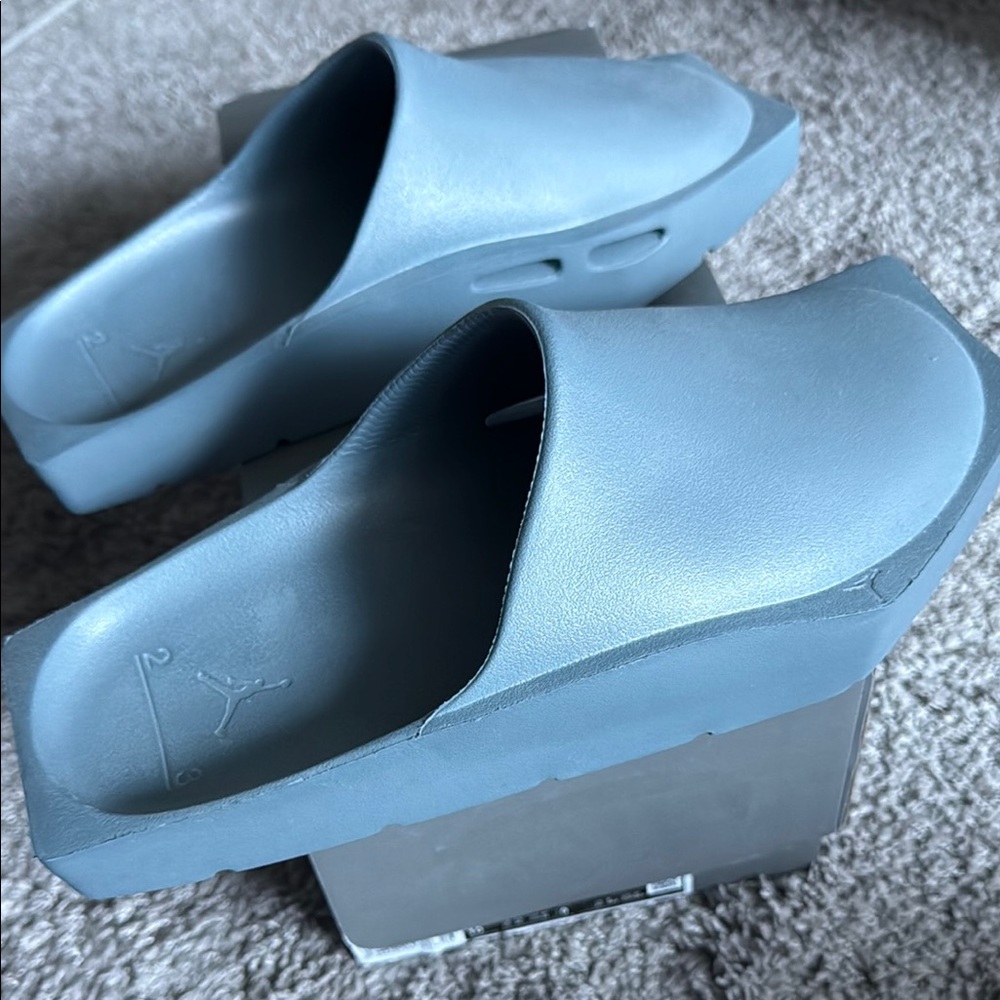 Jordan Hex Mule in Cool Gray